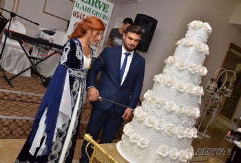 Derya 1 Kına Fotoğrafları