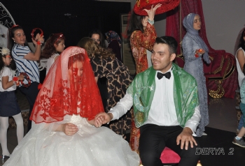 Derya 2 Kına Fotoğrafları