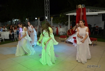 Derya 3 Kına Fotoğrafları